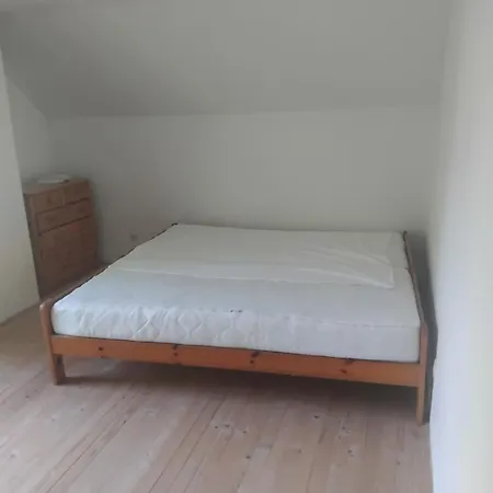 Casa de Férias Two Bedroom House Glogosnica